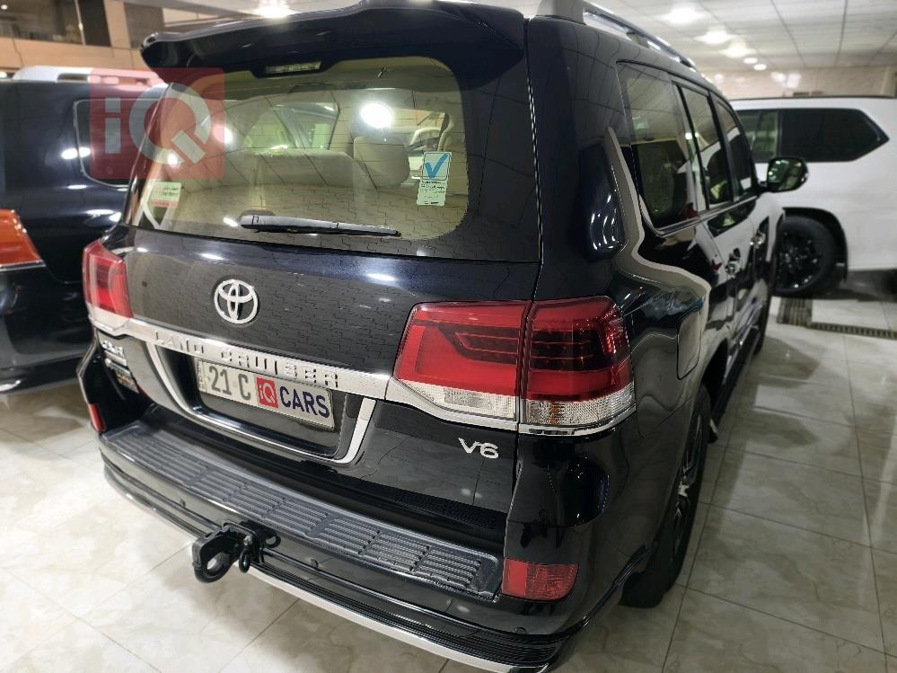 تويوتا لاندكروزر